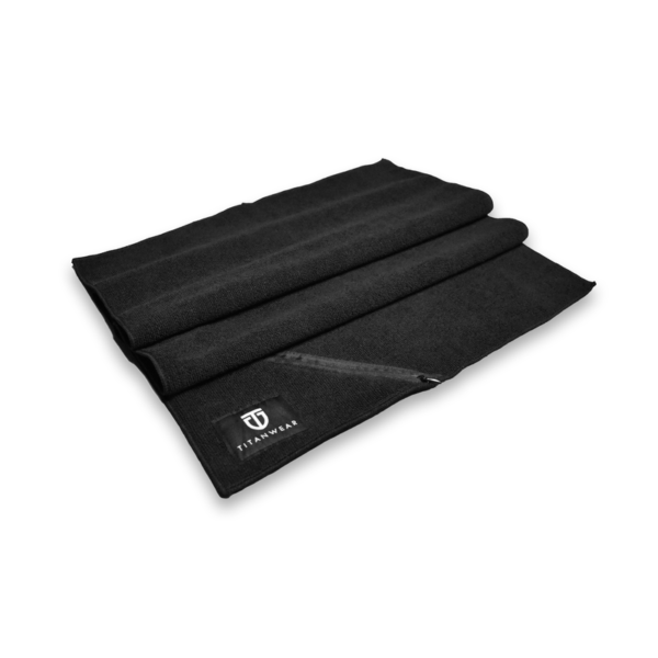 Custom-woven-logo-label-lint-free-and-anti-baterial-microfiber-gym-towel-with-zipper-2 - Image 2